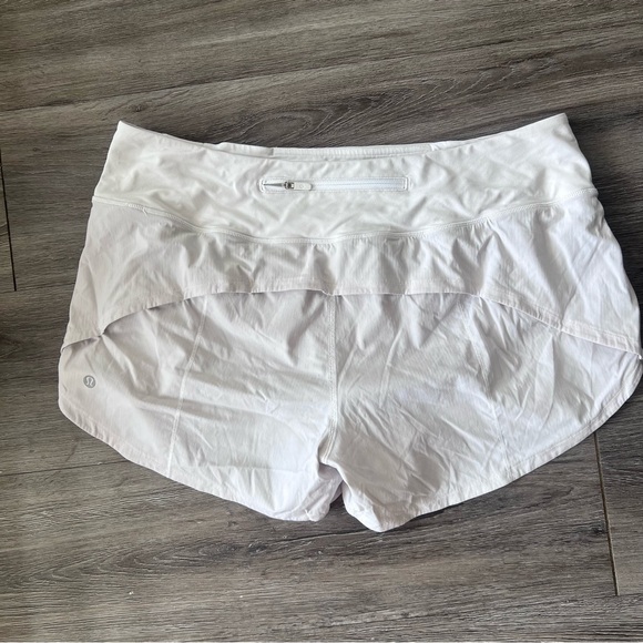 Lululemon speed up shorts - Picture 1 of 4